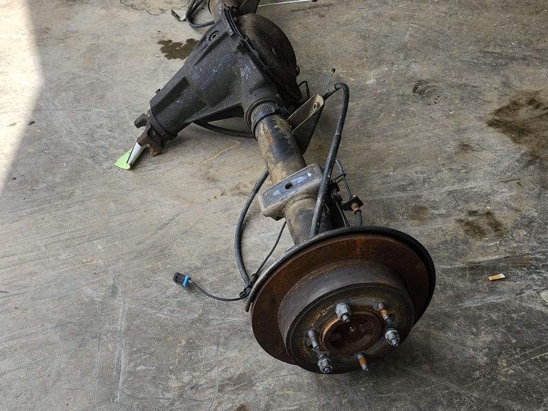 2007 Hummer H3 Rear Axle Assy.