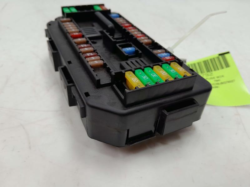 2018 BMW 430i Engine Fuse Box