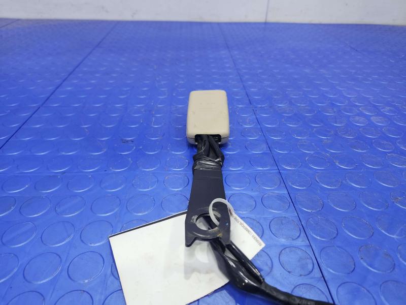 2005 Lexus RX 330 Front Seat Belt