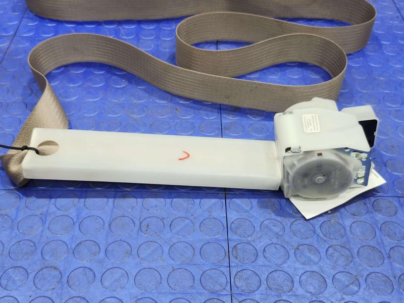 2015 Jeep Grand Cherokee Rear Seat Belt