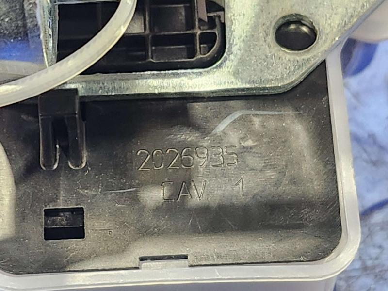 2015 Jeep Grand Cherokee Rear Seat Belt