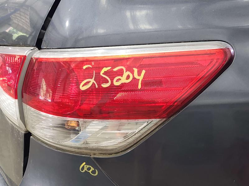 2013 Nissan Pathfinder Tail Light Assembly