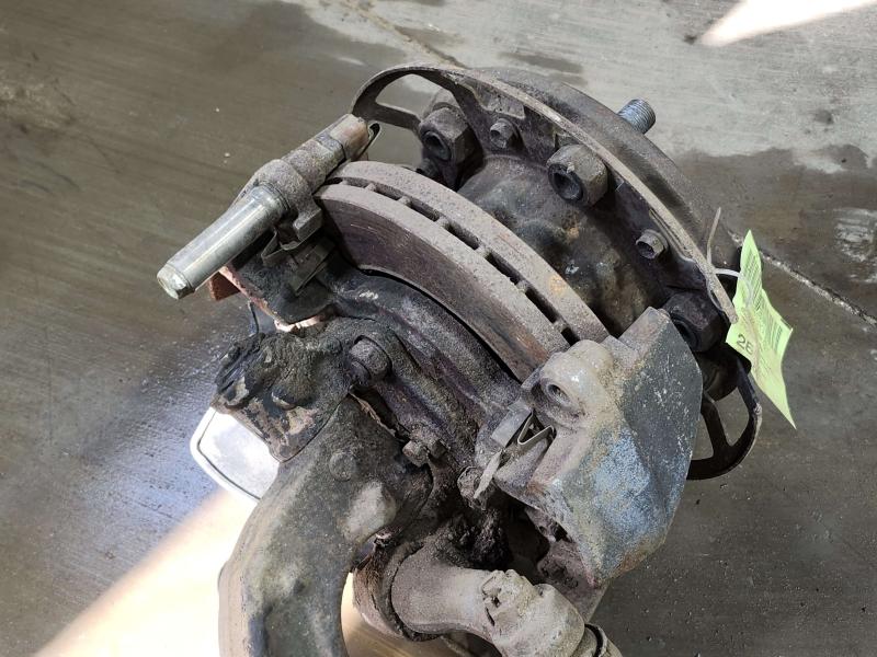 1992 Isuzu NPR Beam Axle