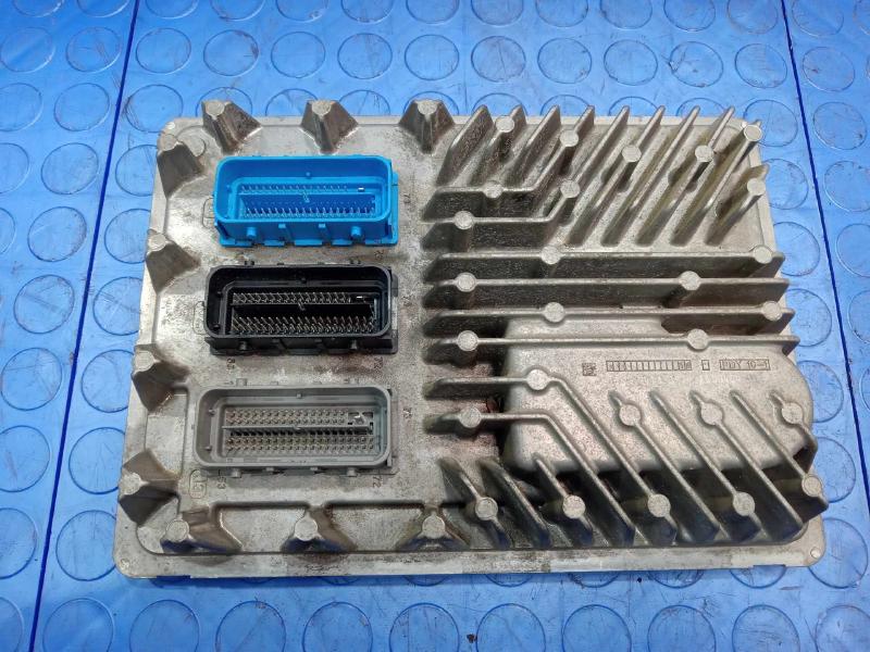 2014 Chevrolet Silverado 1500 Engine/Motor Brain Box