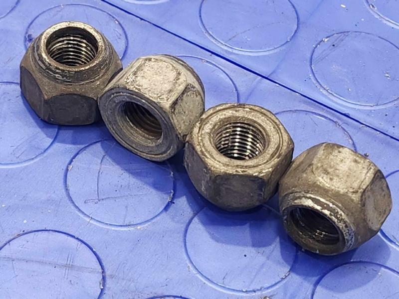 2020 Nissan Versa Lug Nuts