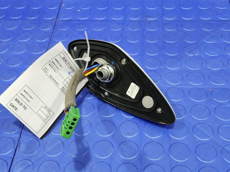 2025 Kia K4 Antenna