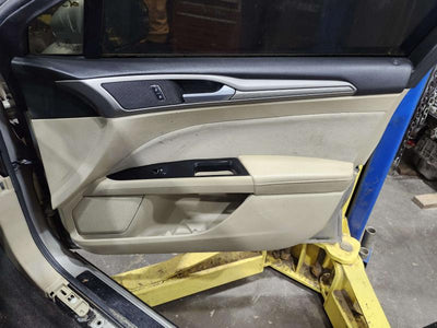 2015 Ford Fusion Front Door Trim Panel