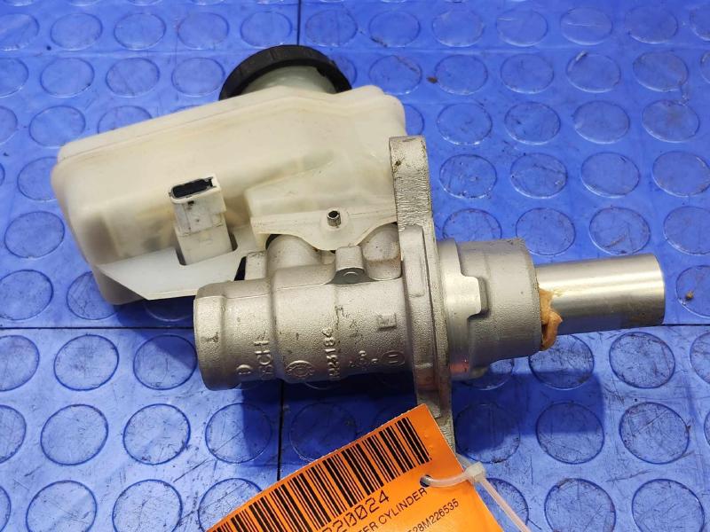 2008 Infiniti G35 Master Cylinder