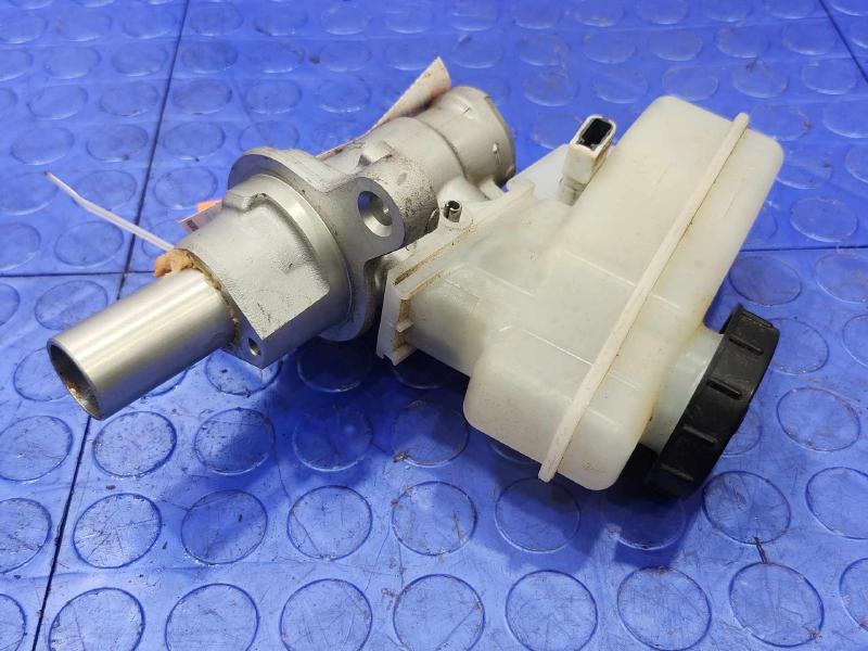 2008 Infiniti G35 Master Cylinder