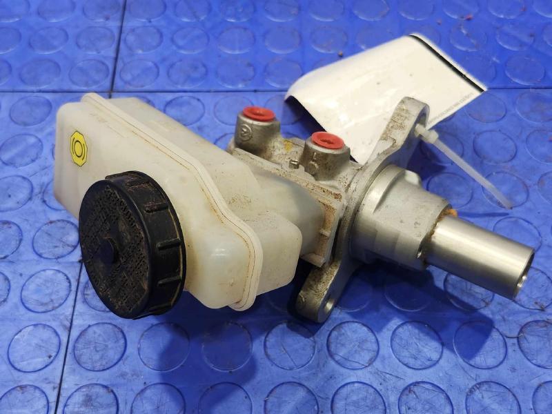2008 Infiniti G35 Master Cylinder