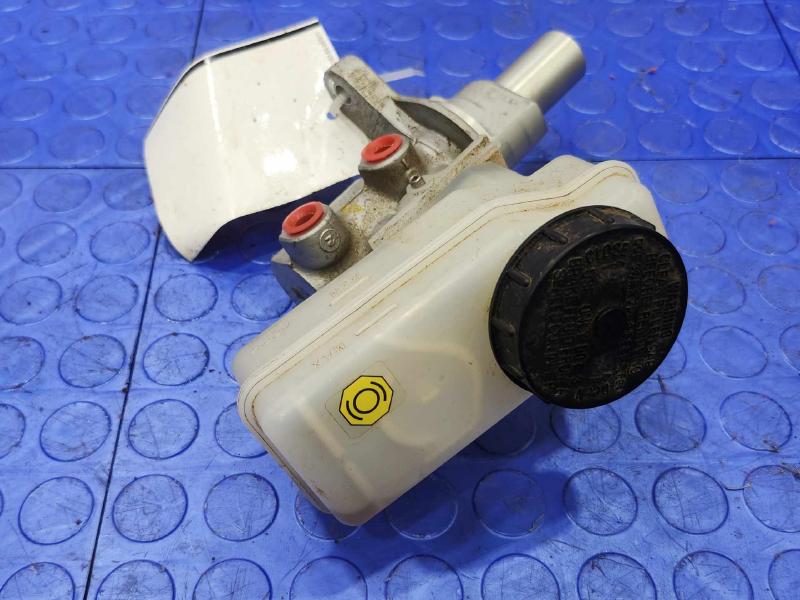 2008 Infiniti G35 Master Cylinder