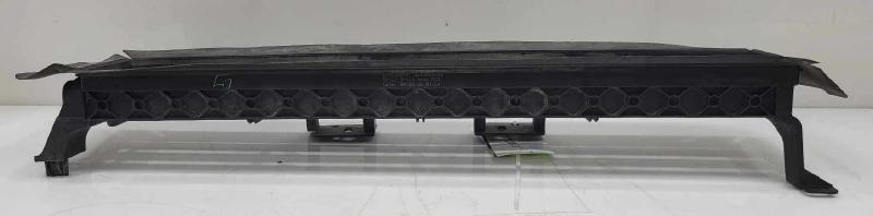 2015 - 2023 Nissan Murano Radiator Shutter Assembly OEM 623309HS0A