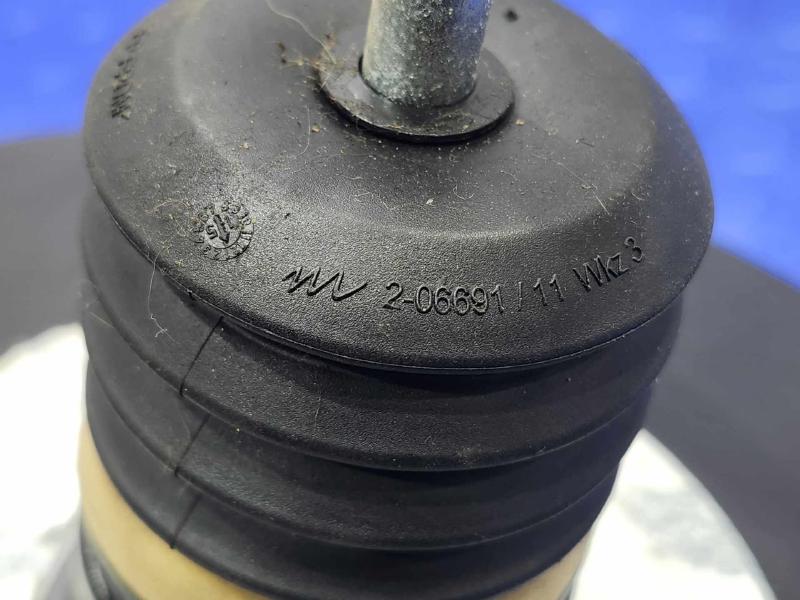 2015 Volkswagen Golf Power Brake Booster