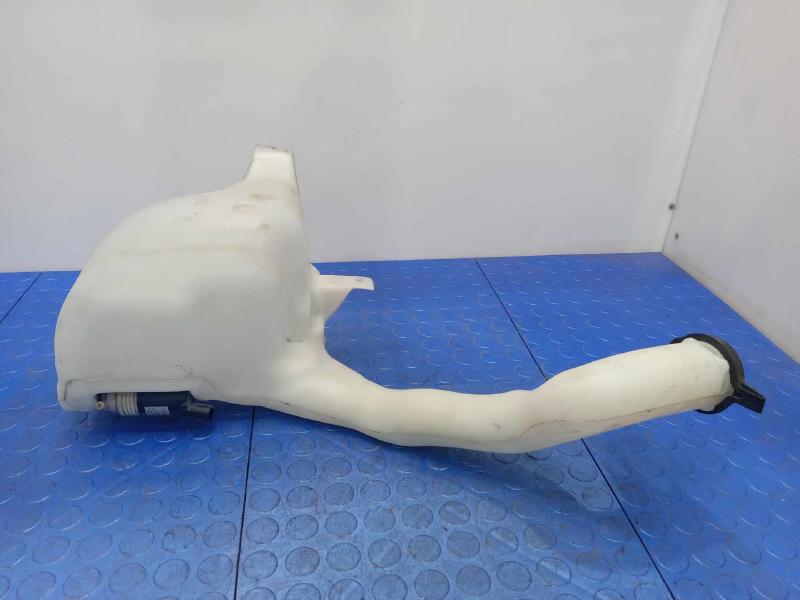 2011 Chevrolet Impala Washer Bottle