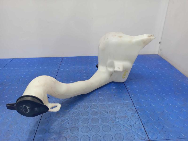 2011 Chevrolet Impala Washer Bottle