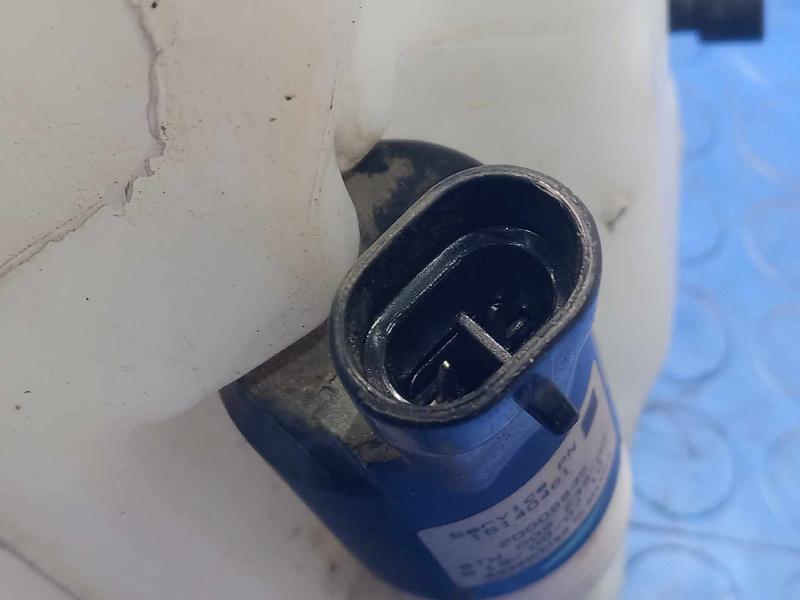 2011 Chevrolet Impala Washer Bottle