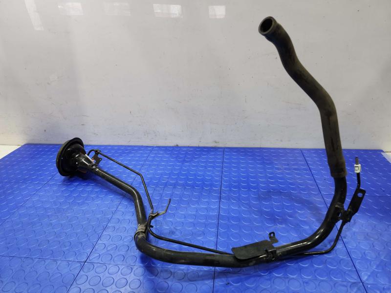 2013 Infiniti FX35 Fuel Filler Neck