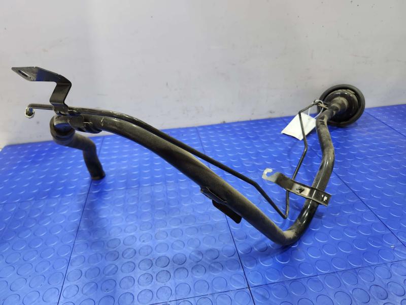 2013 Infiniti FX35 Fuel Filler Neck