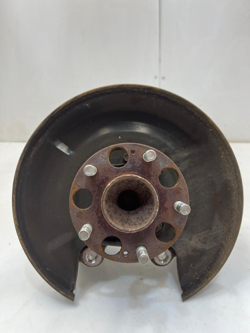 2009 - 2014 Acura TSX Rear Spindle Knuckle with Hub RH Passenger Side OEM 52210TC0T00