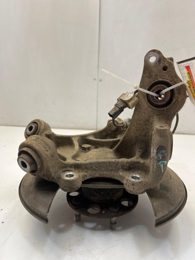 2009 - 2014 Acura TSX Rear Spindle Knuckle with Hub RH Passenger Side OEM 52210TC0T00