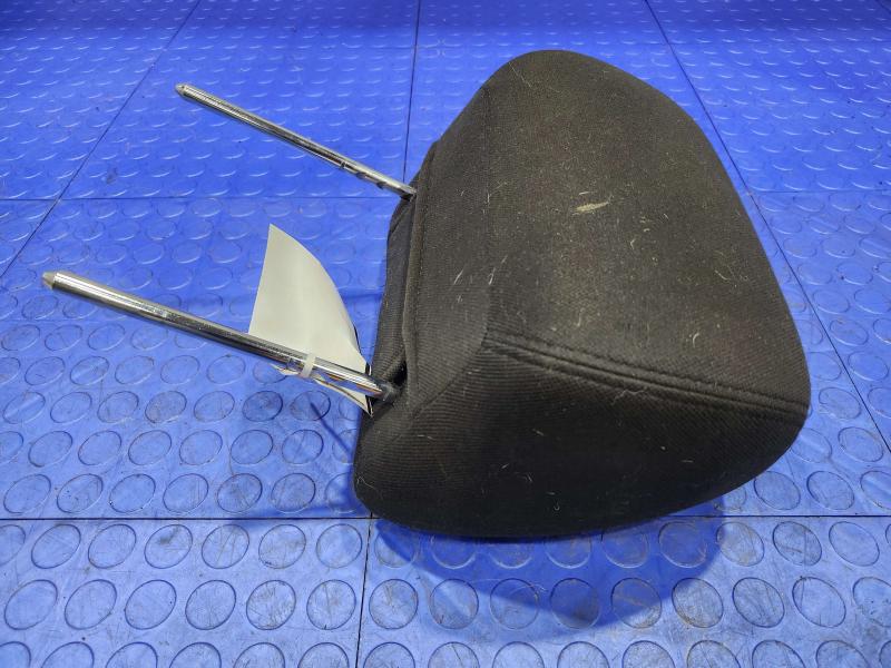 2010 Chevrolet Tahoe Headrest