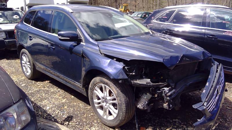 2015 Volvo XC60 Center Pillar