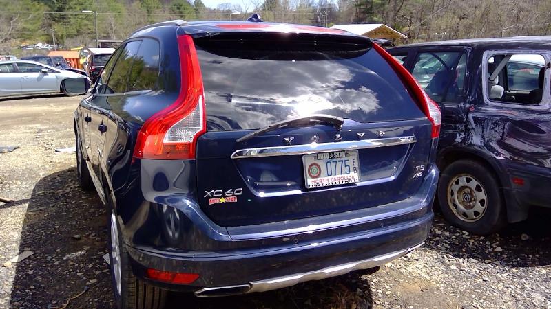 2015 Volvo XC60 Center Pillar