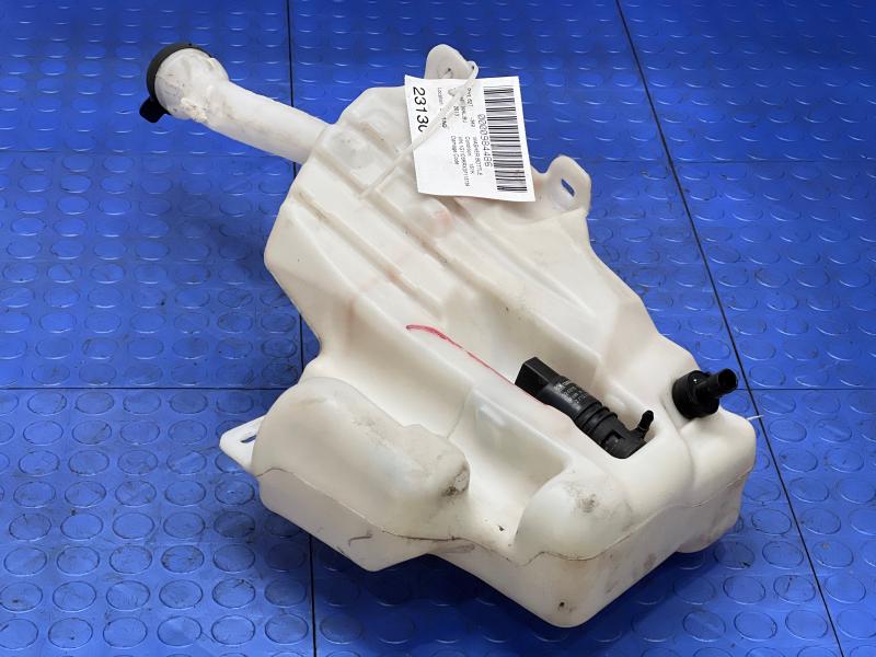 2013 Chevrolet Malibu Washer Bottle