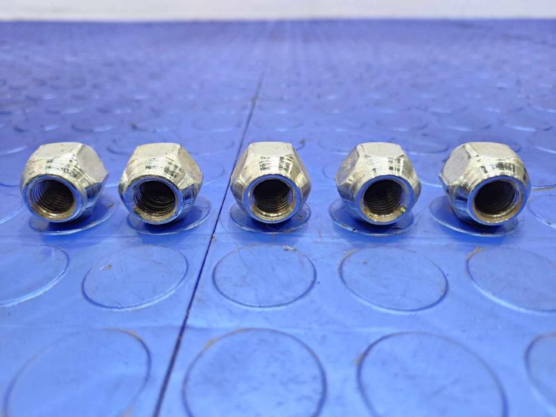2019 Kia Forte Lug Nuts