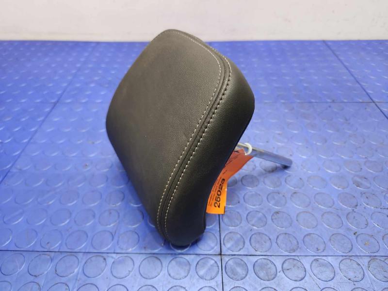 2013 Lexus GS 350 Headrest