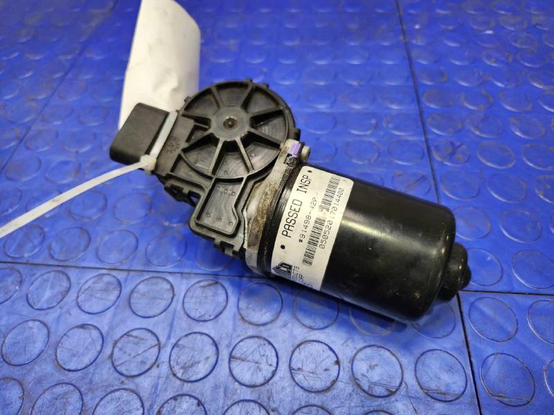 2009-2015 Dodge Ram 1500 Windshield Wiper Motor Genuine OEM 68050422AD