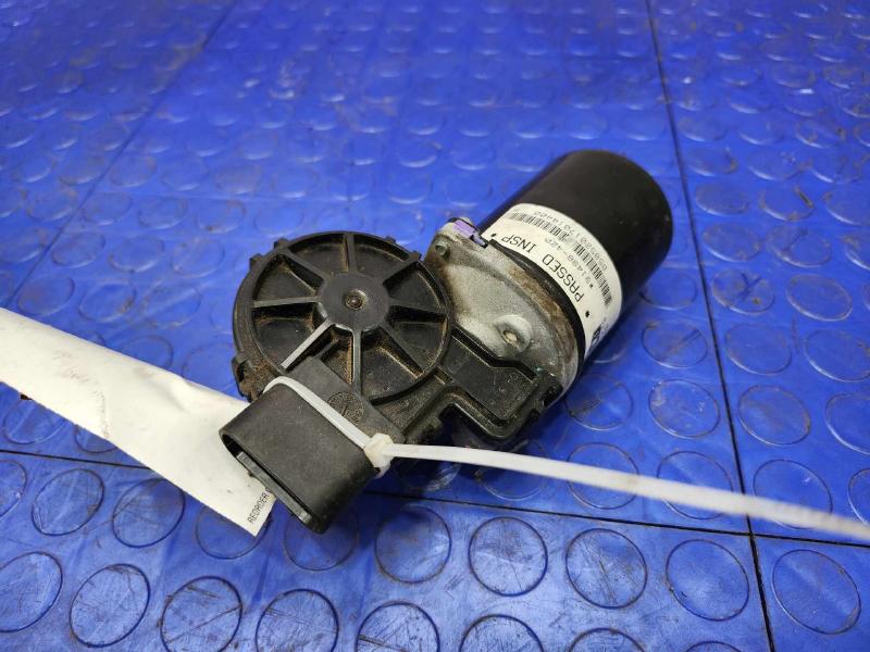 2009-2015 Dodge Ram 1500 Windshield Wiper Motor Genuine OEM 68050422AD