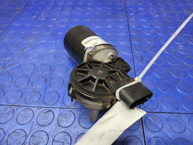 2009-2015 Dodge Ram 1500 Windshield Wiper Motor Genuine OEM 68050422AD