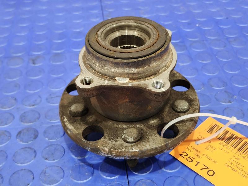 2014 Lexus IS 250 Hub