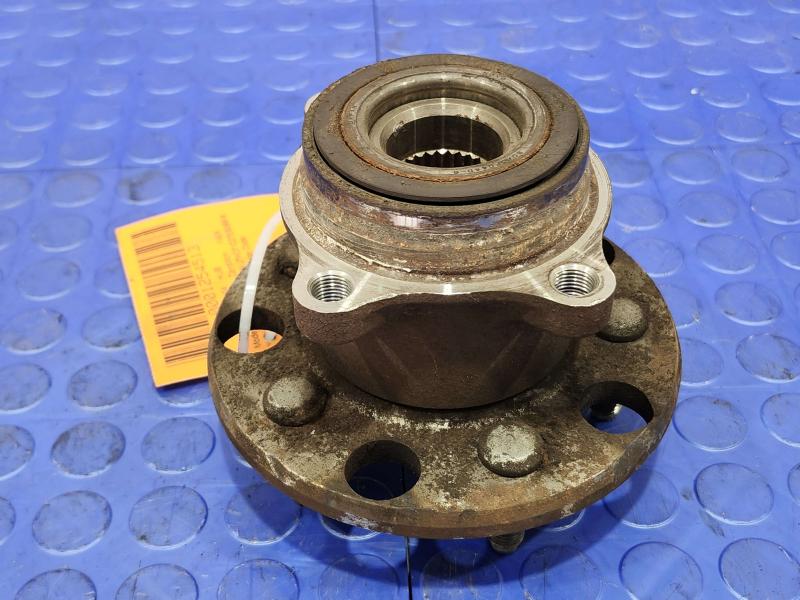 2014 Lexus IS 250 Hub