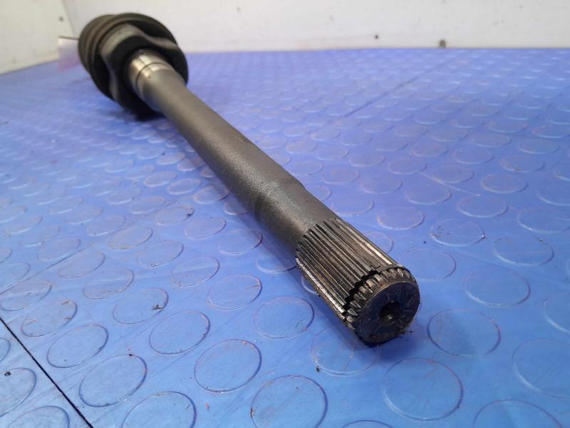 2005 Ford Explorer Axle Shaft