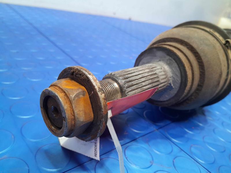 2005 Ford Explorer Axle Shaft