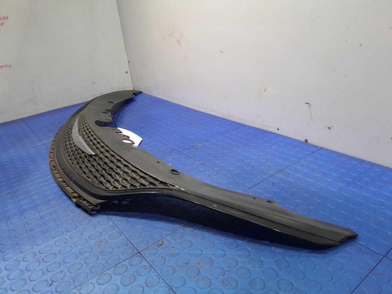 2015 Chrysler 200 Grille