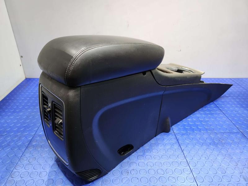 2015 Jeep Grand Cherokee Front Console