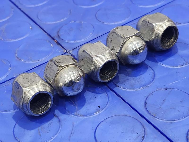 2012 Subaru Legacy Lug Nuts