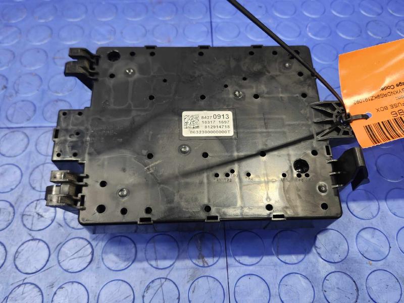 2019 Cadillac XT5 Cabin Fuse Box