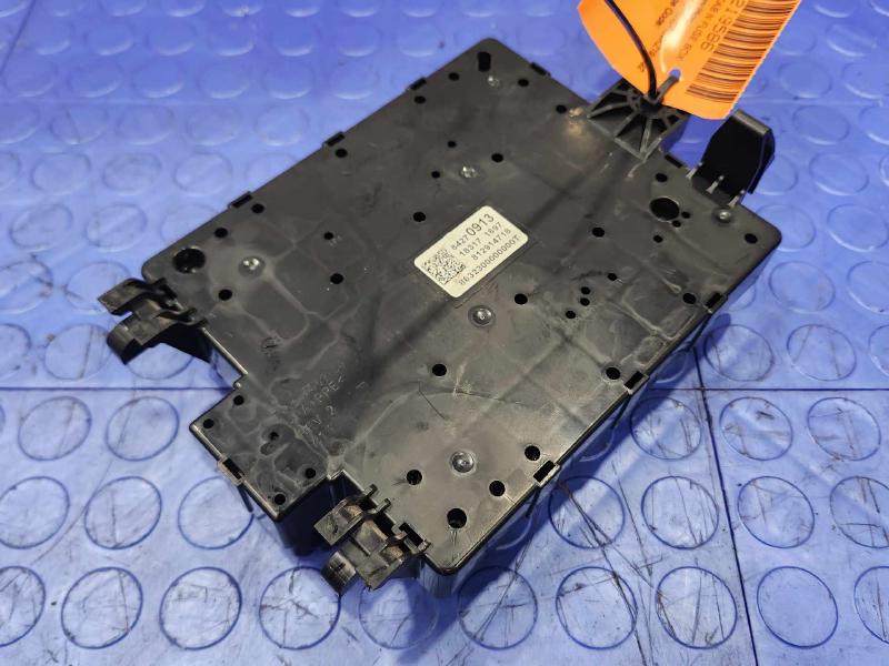 2019 Cadillac XT5 Cabin Fuse Box