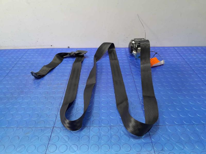 2018 Volvo S90 Rear Seat Belt