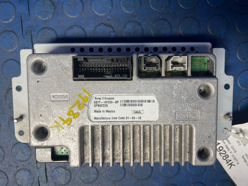 2013 Ford Fusion Info-Gps-Tv Screen