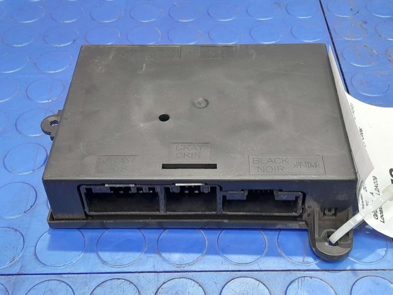 2017-2019 GMC Acadia Front Driver Seat Control Module Genuine OEM 13507553