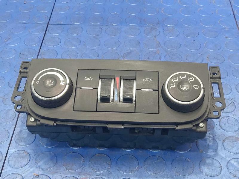 2011 Chevrolet Impala Heater A/C Control