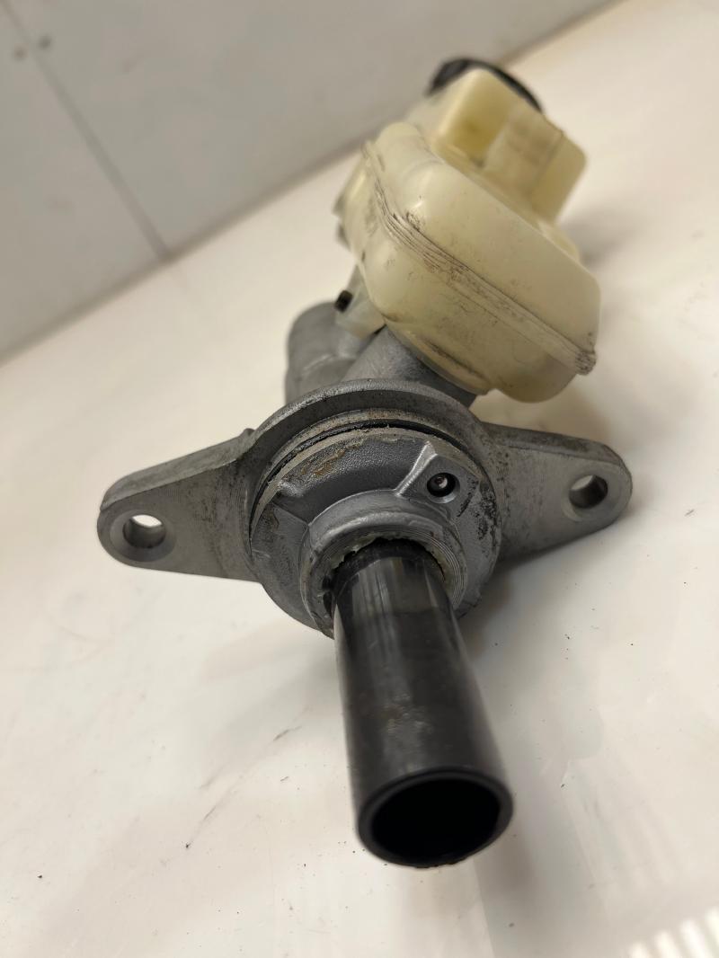 2014 - 2021 Mazda 6 Brake Master Cylinder Assembly OEM GHY54340Z