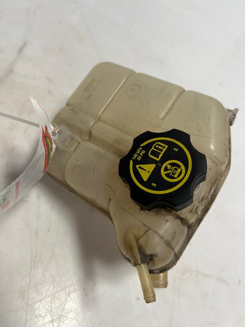 2013 2014 Cadillac SRX Coolant Overflow Reservoir w/ Sensor OEM 20902125