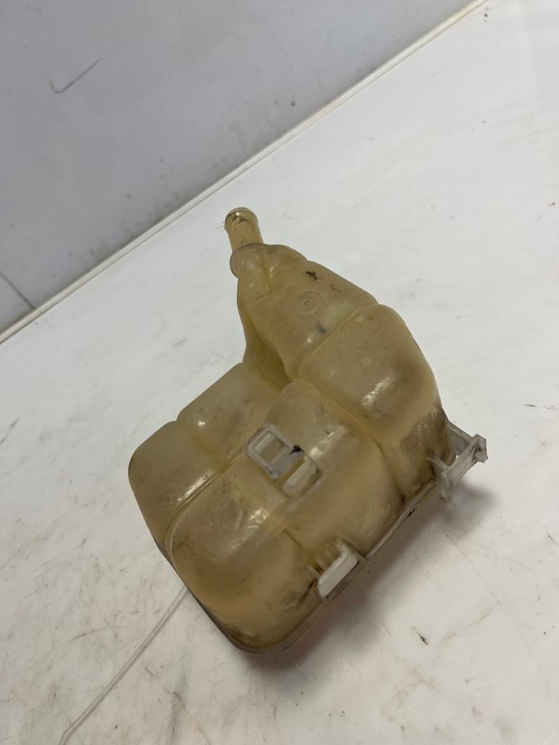2013 2014 Cadillac SRX Coolant Overflow Reservoir w/ Sensor OEM 20902125