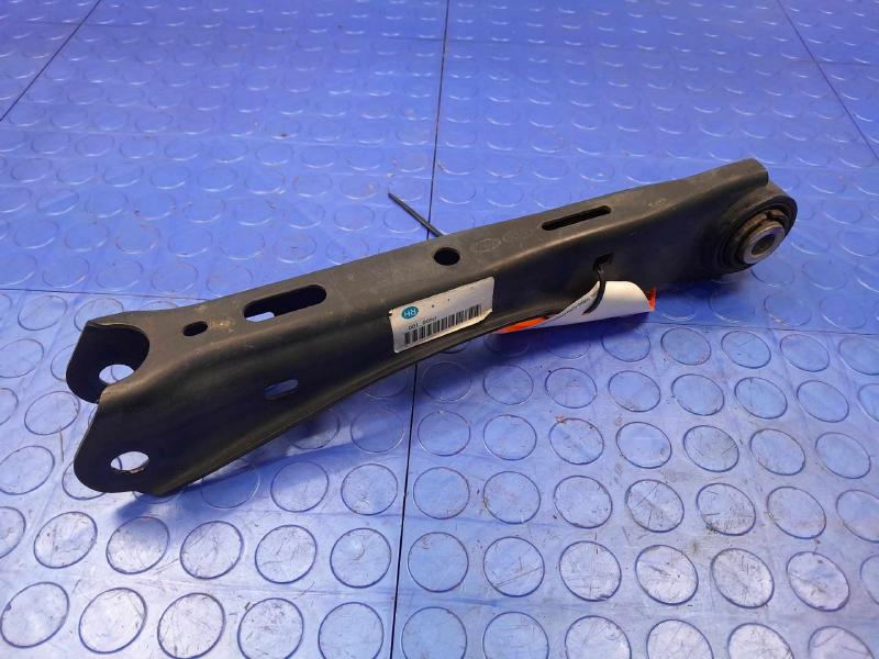 2016 Kia Optima Rear Lower Control Arm Right Passenger Side Genuine OEM 55260D5100,RH